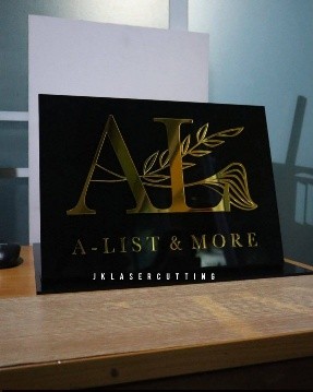 แผ่นอะคริลิค กระจกแก้ว Mockup อะคริลิค