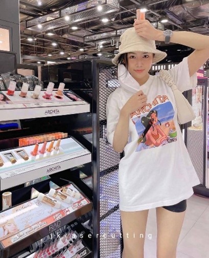 แผ่นอะคริลิค กระจกแก้ว Mockup อะคริลิค