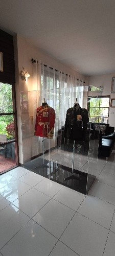 แผ่นอะคริลิค กระจกแก้ว Mockup อะคริลิค