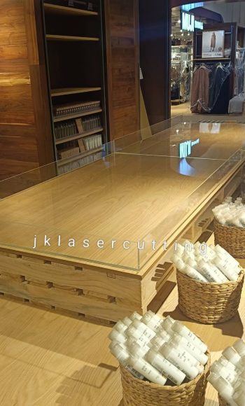 แผ่นอะคริลิค กระจกแก้ว Mockup อะคริลิค