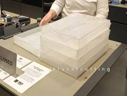 แผ่นอะคริลิค กระจกแก้ว Mockup อะคริลิค