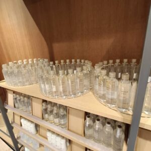 ชั้นวางอะคริลิค-10 by jklasercutting