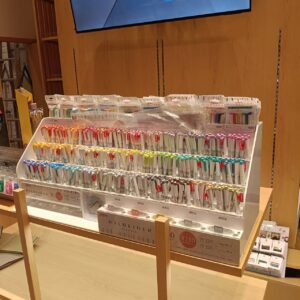 ชั้นวางอะคริลิค-11 by jklasercutting