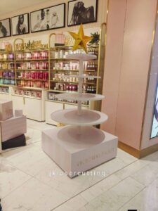 ชั้นวางอะคริลิค-5 by jklasercutting