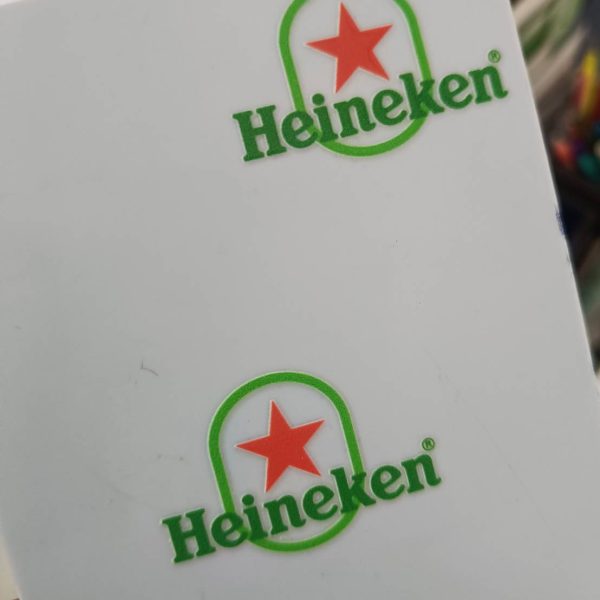 งานสกรีน UV DTF โลโก้ Heineken